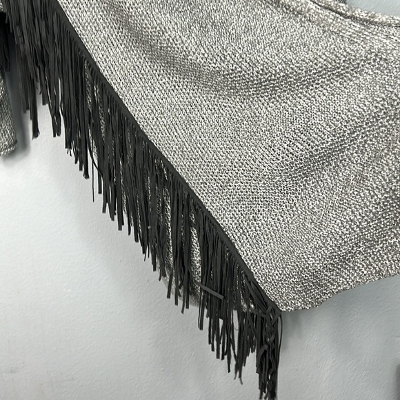 Chico’s Travelers Gray Fringe Open Front Cardigan Sweater Medium Size 8 - Picture 3 of 8